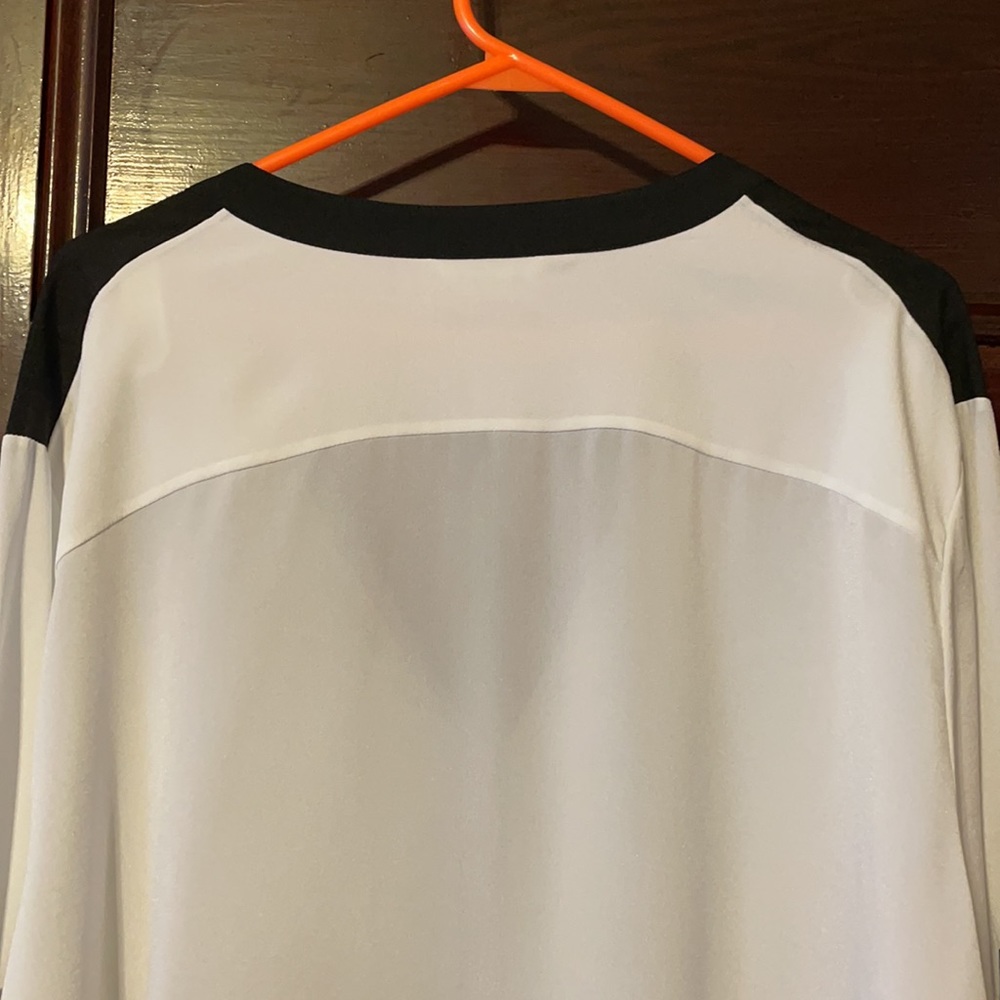 Plus Size Top - Picture 9 of 9